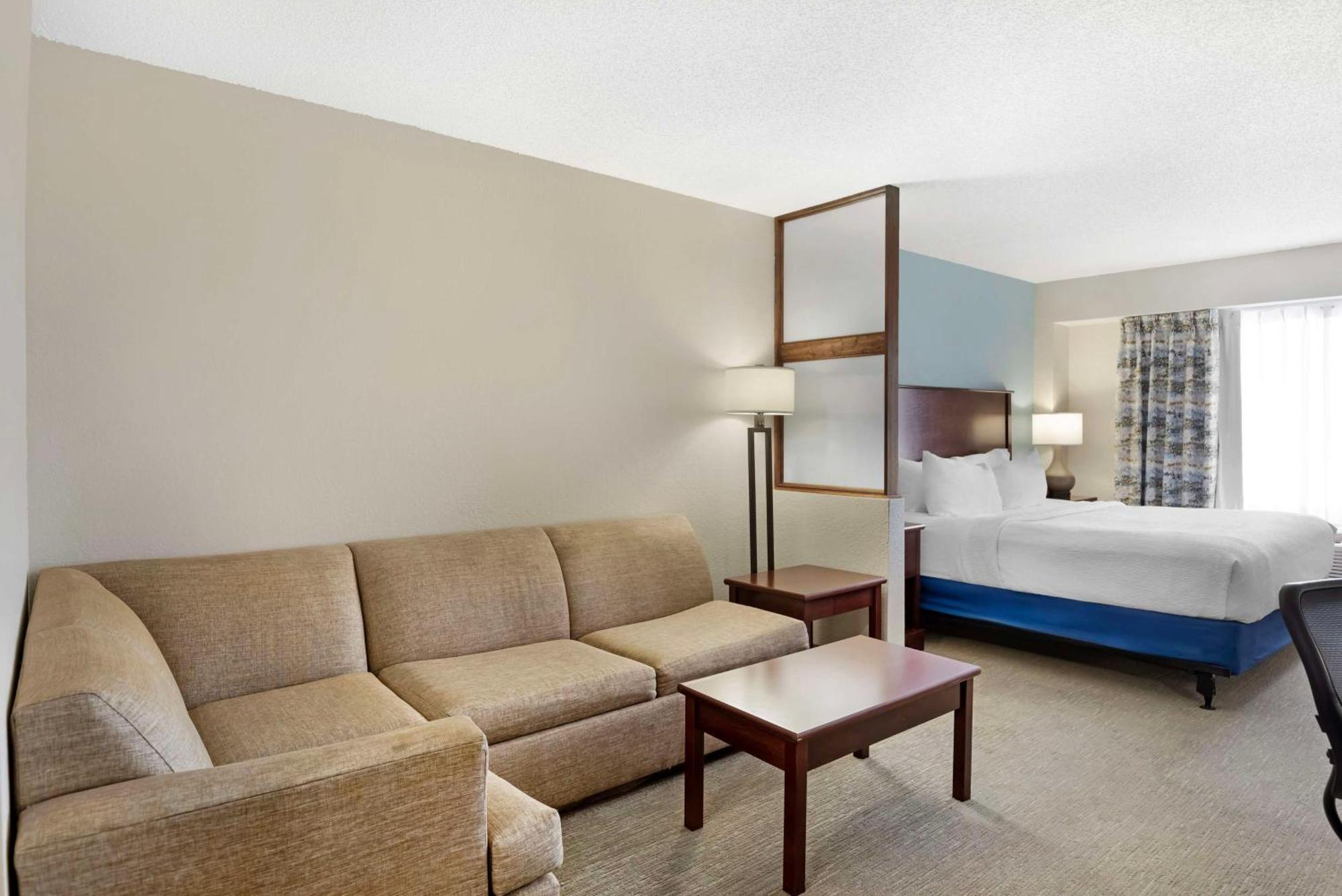 Best Western Plus Crossroads Inn & Suites Zion Crossroads Esterno foto